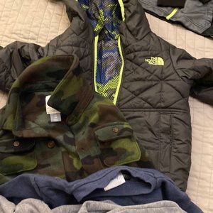 A jacket w/ 4 sweaters size 4T toddler boy